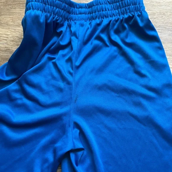 Boys Size 7 Champion Royal Blue Sports Shorts - Picture 6 of 6